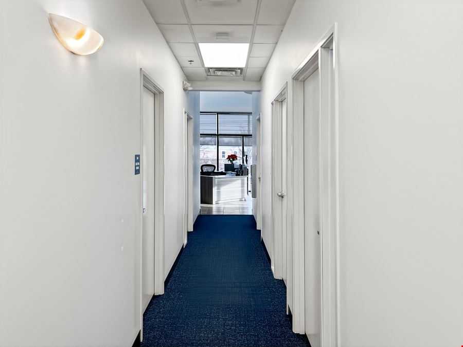 HQ - Novi - Grand River Ave