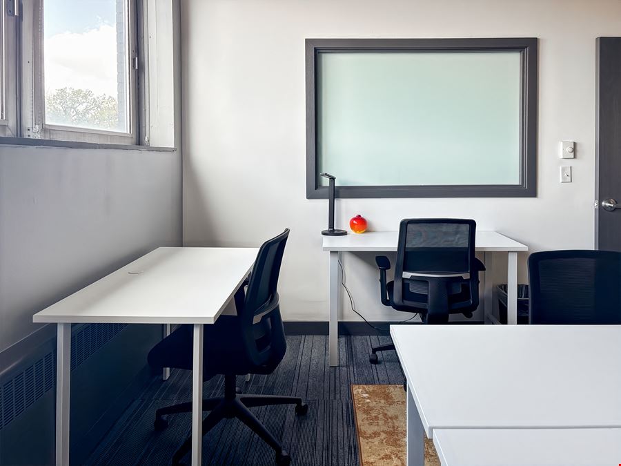 IA, Des Moines - Grand Ave