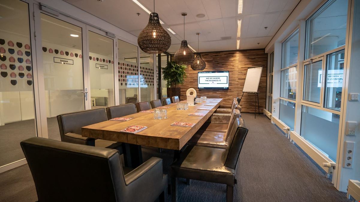 Tribes - The Hague Central Station