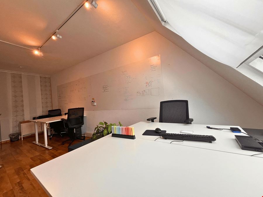 THE GATE BERLIN - Tor 177.04