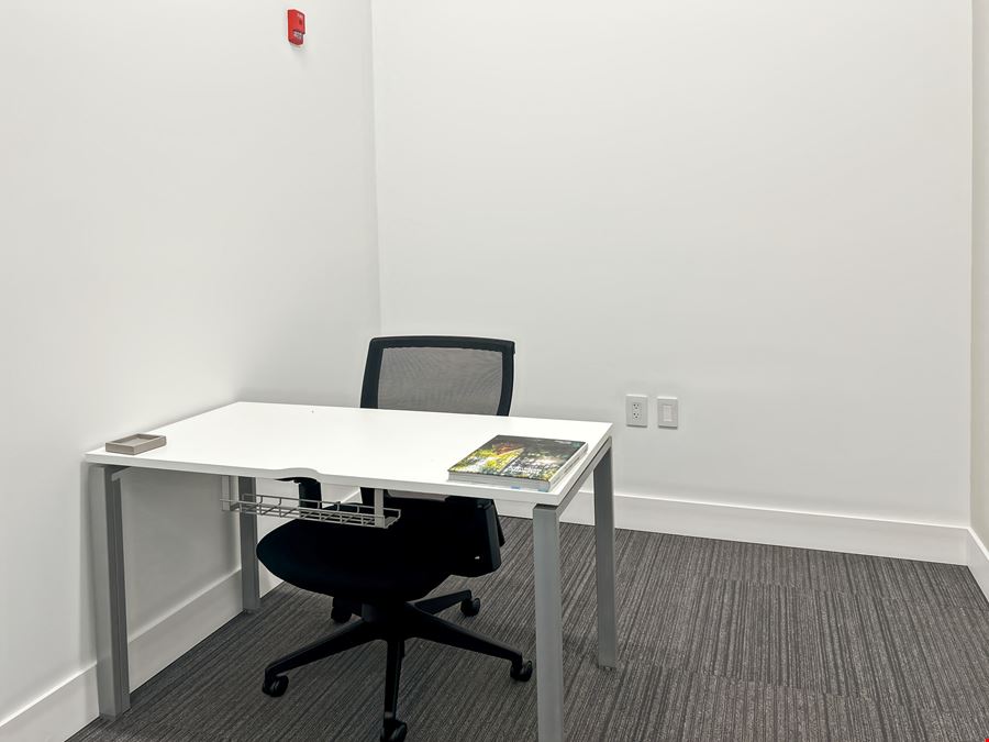 Regus - Medley - 72nd Ave