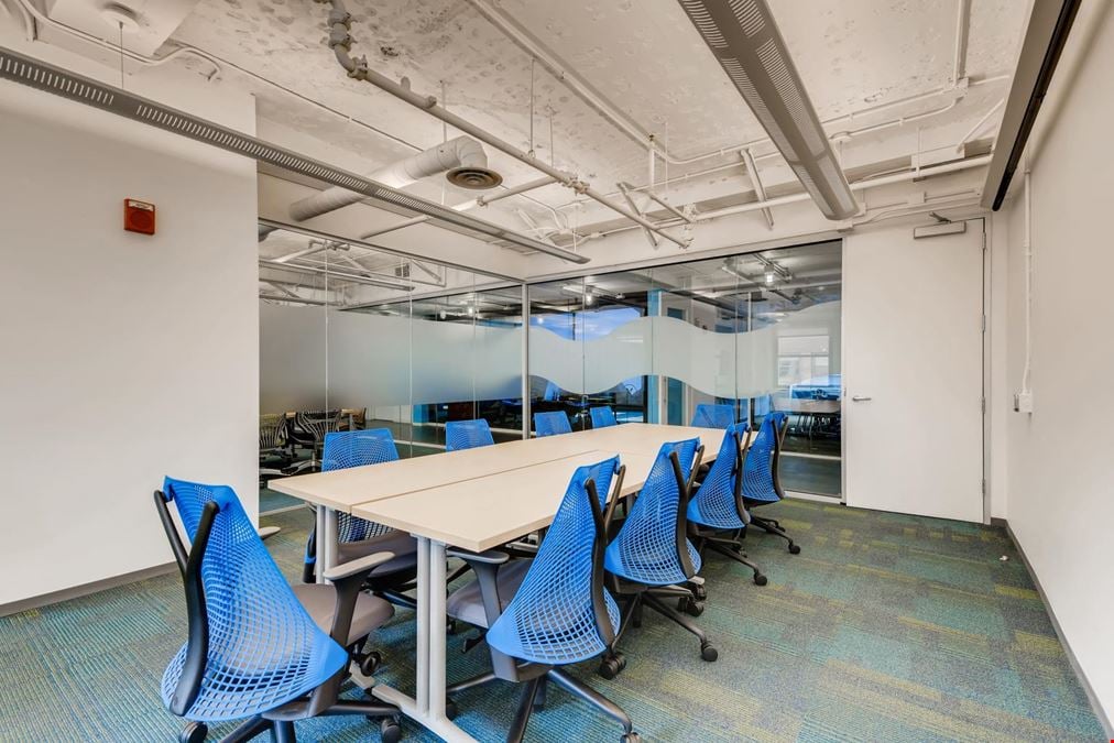Collaboration Room Y! Virtual Enabled Meeting Rooms with City Views | Ideal for In-Person & Virtual Off-sites | Bright & Modern in a Tech Focused Shared Workspace