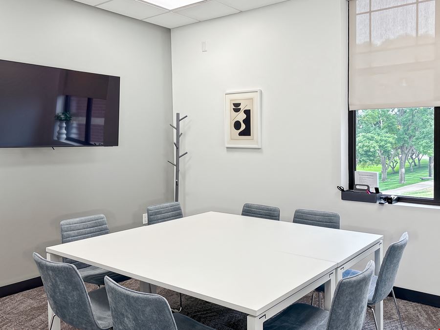 IA, West Des Moines  - West Lakes Pkwy