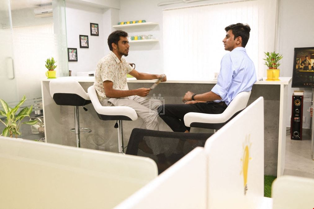 BunchWorks  - Co-working & Shared Office Spaces.