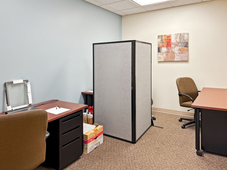 Regus - Tampa - Woodland Corporate Center