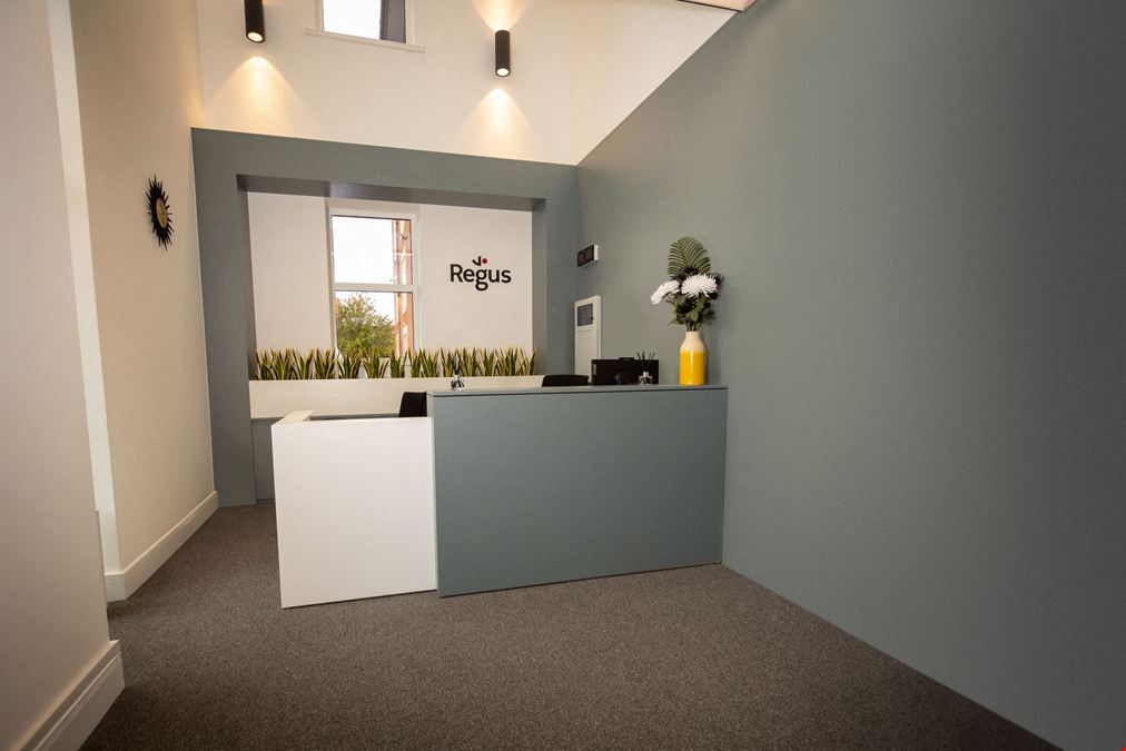 Regus - Fast Track House