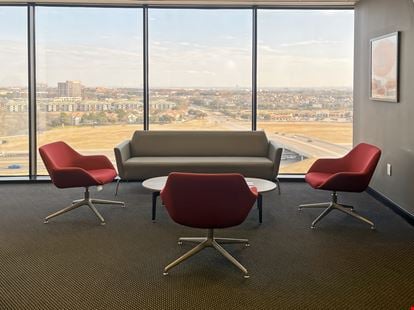 Preview of Regus - Irving - Las Colinas MacArthur Office space for Rent in Irving