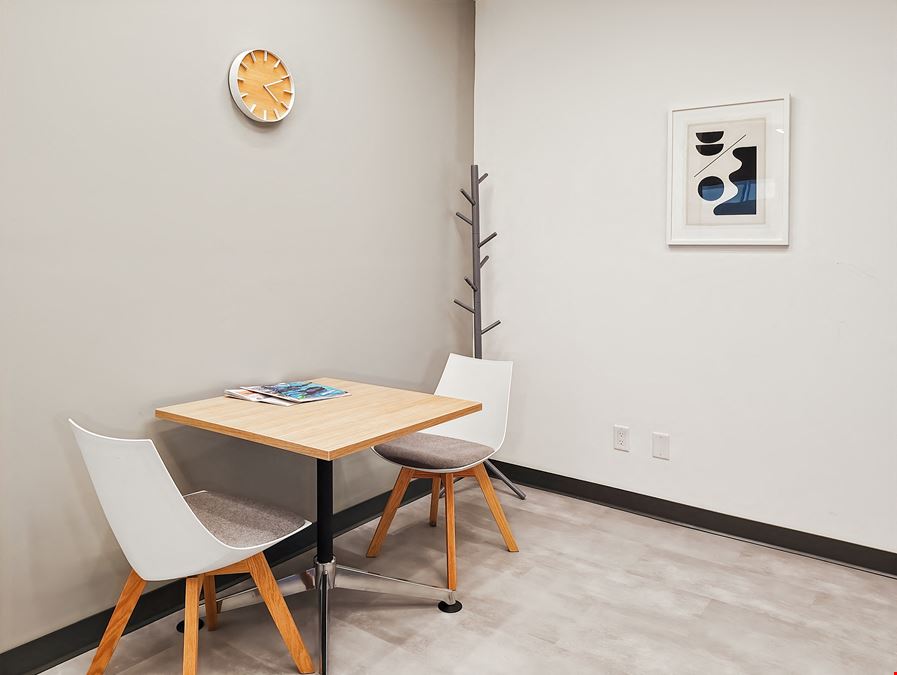 Regus - Naples - 3003 Tamiami Trail