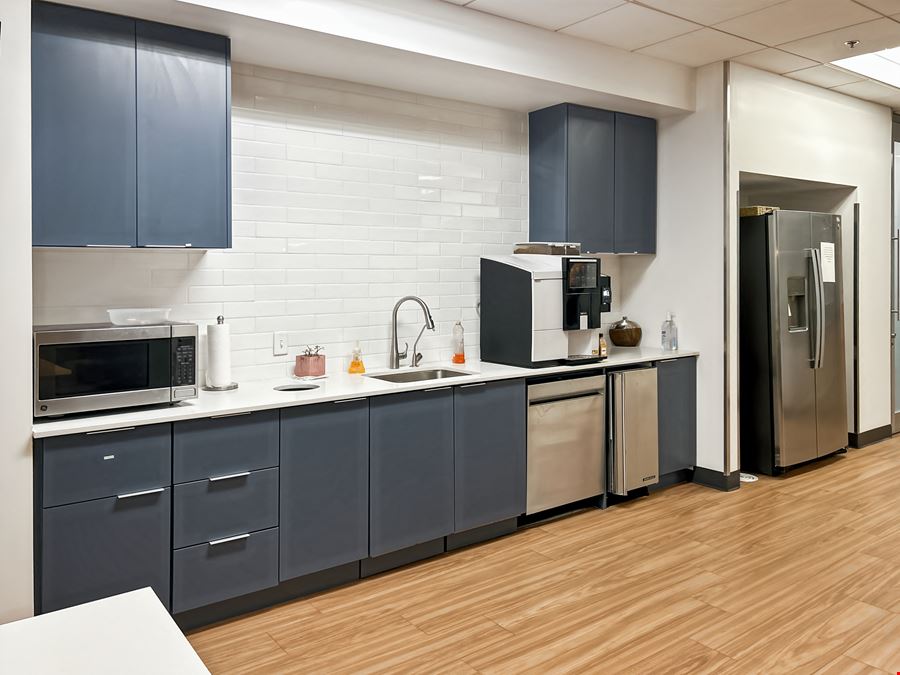 Regus - Phoenix - Washington at Sky Harbor