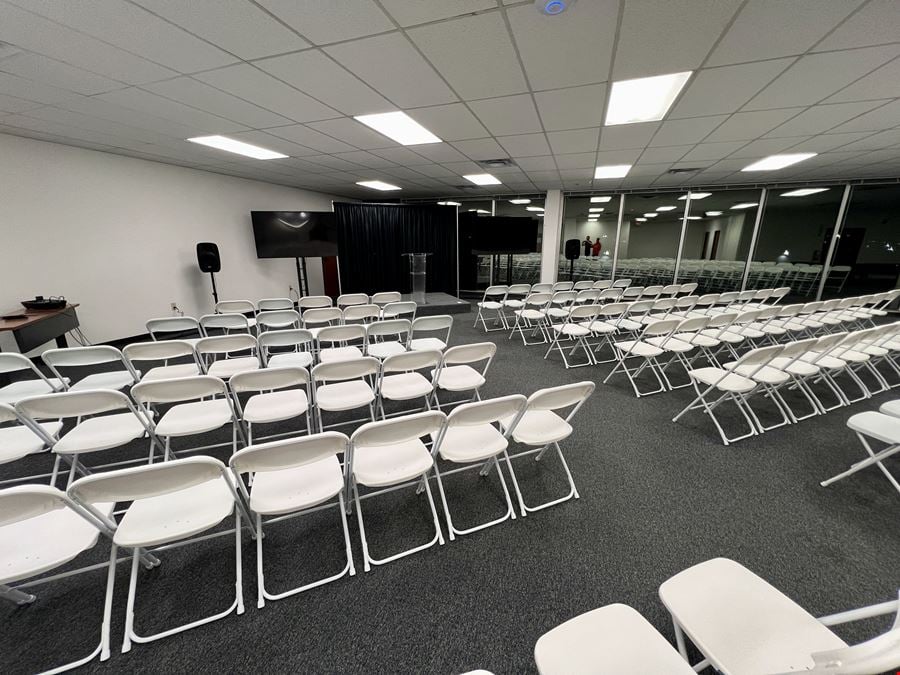 Dwell Coworking Mueller