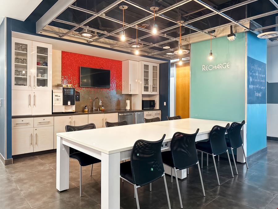 CA, Los Angeles - 12100 Wilshire Blvd