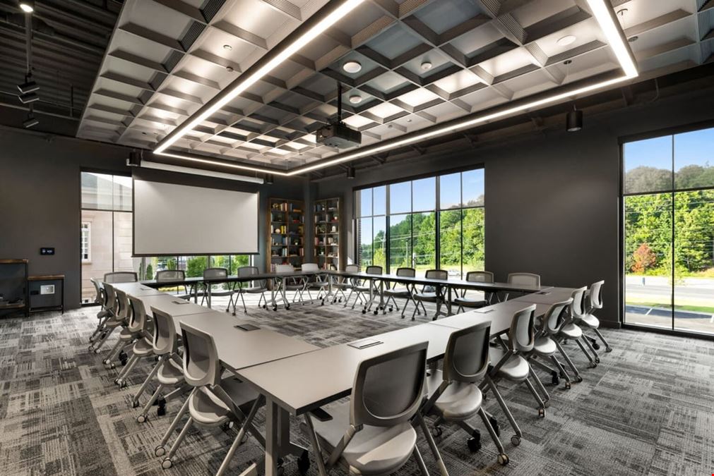 Roam Peachtree Corners