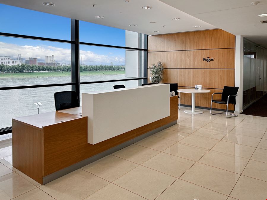Regus - Kranhaus 1