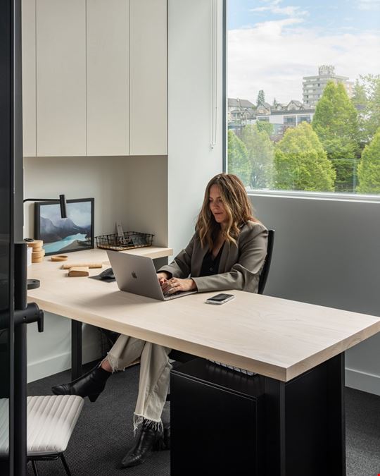 Pavilion Cowork - Pavilion 34 W7