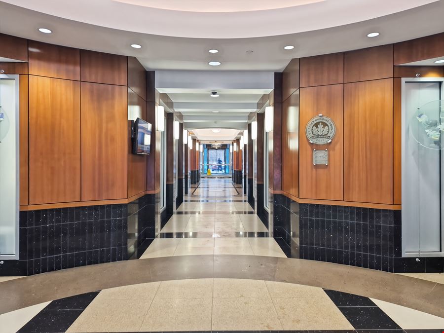 Regus - Louisville - Ormsby III Forest Green