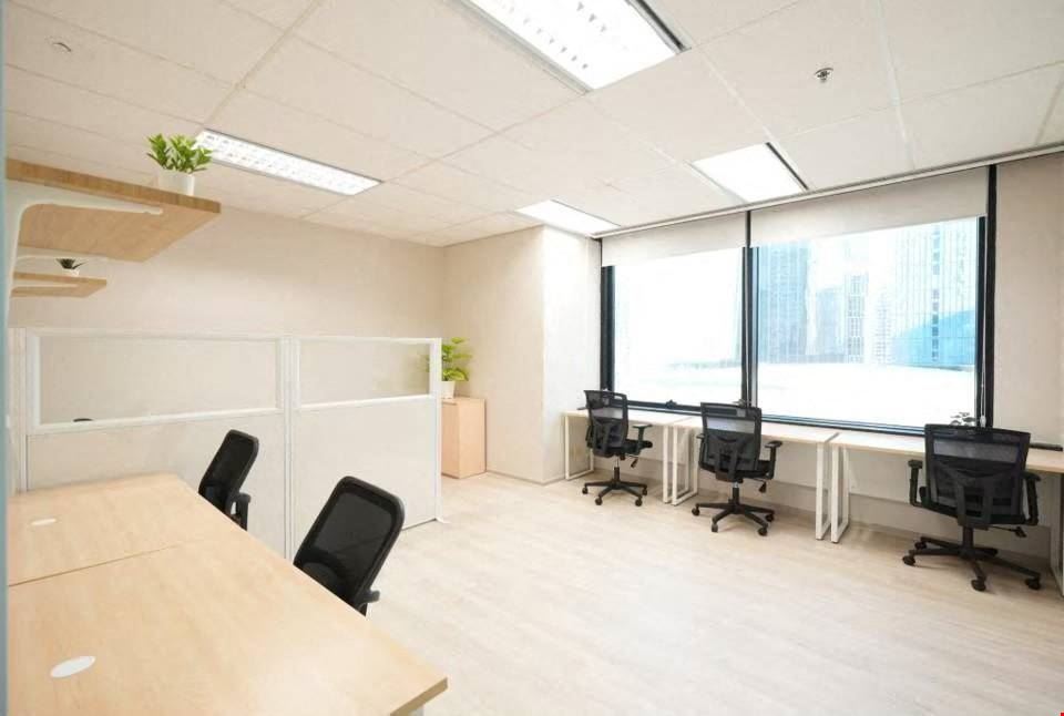 Linuxx Serviced Offices - Emporium Tower 10th Floor
