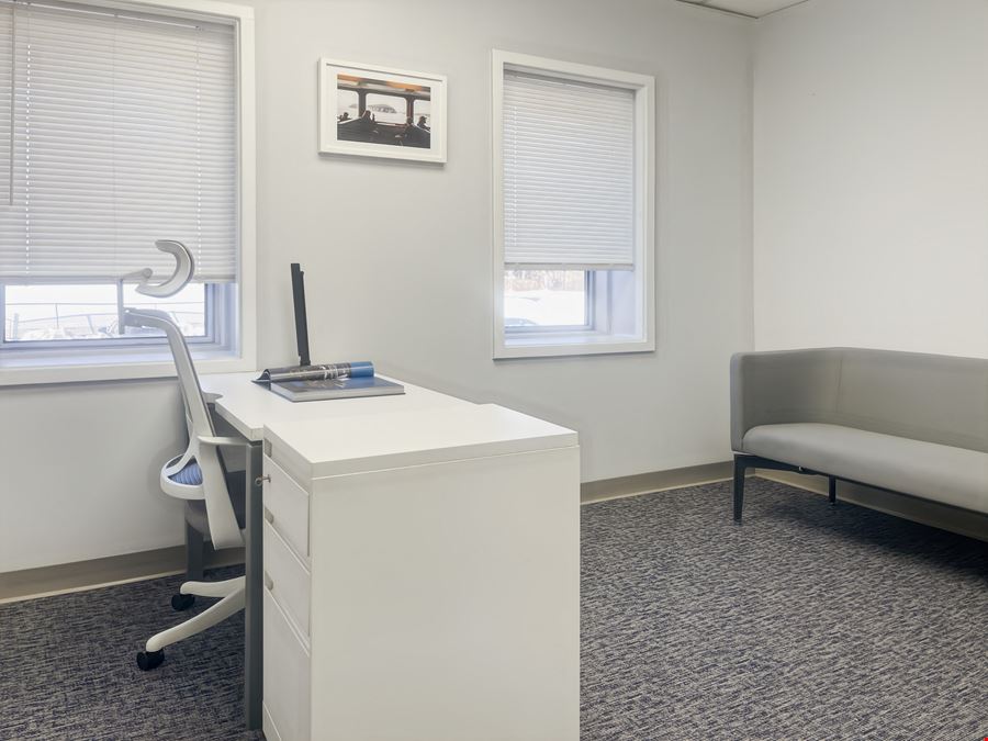Regus - East Hartford - Tolland St