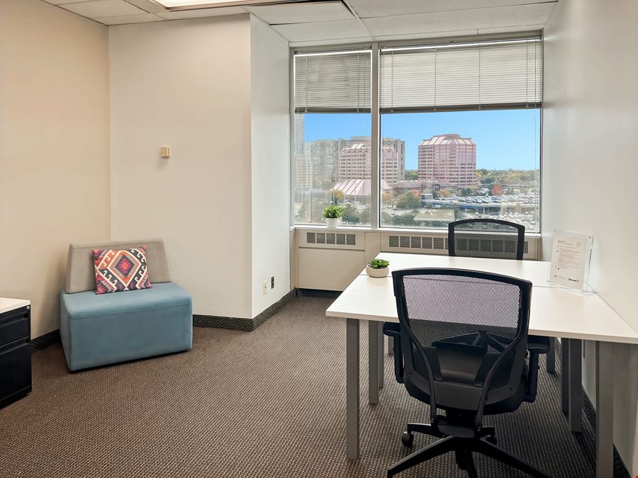 Regus - Mississauga - Robert Speck 2