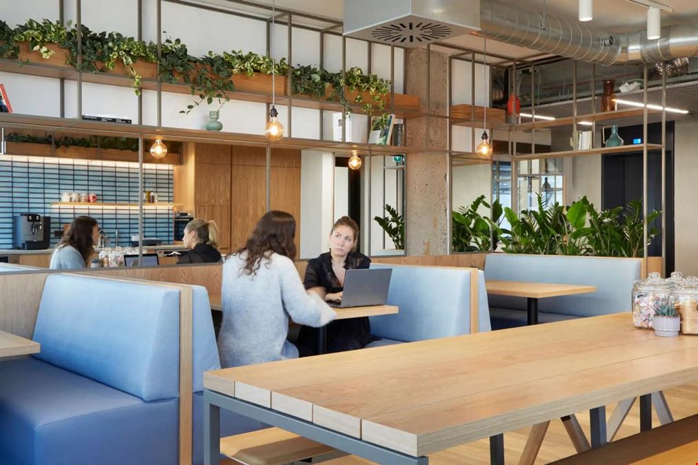 Fora - Shoreditch - Great Eastern Street