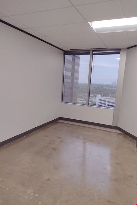 7322-7324 Southwest Freeway