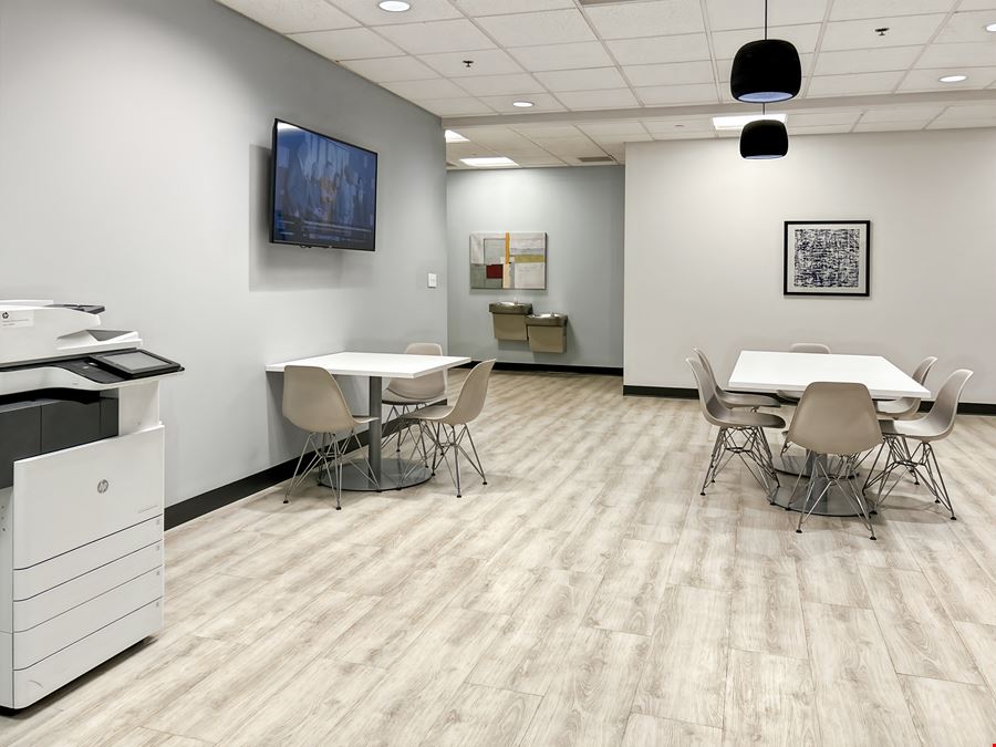 Regus - Newport News - Oyster Point