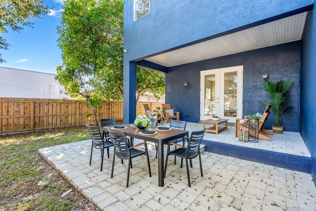 CoWorking at The Guava Manor - 1457 Guava Avenue