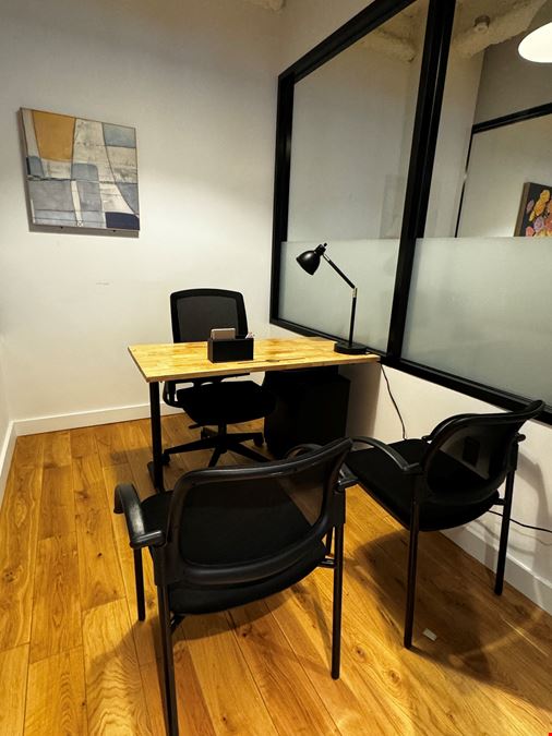 Corporate Suites 880 3rd Avenue