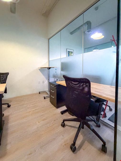 4-Person Office