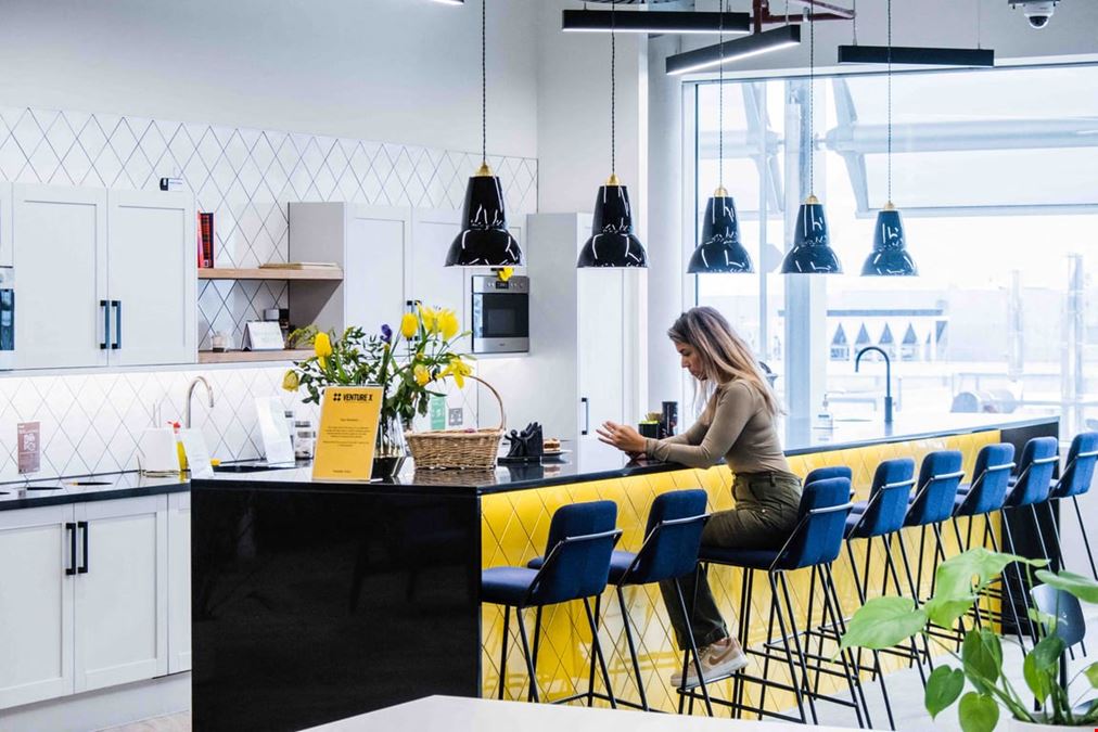 Venture X - Chiswick Park