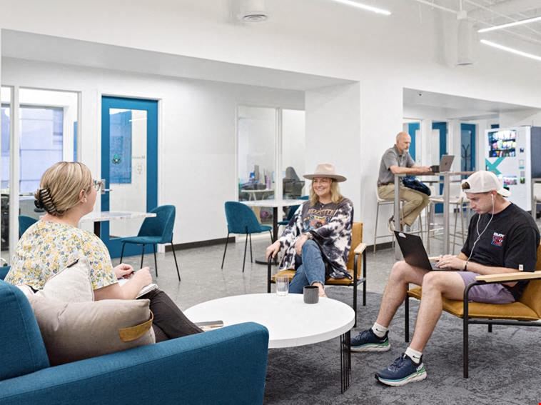 Expansive Coworking Lounge