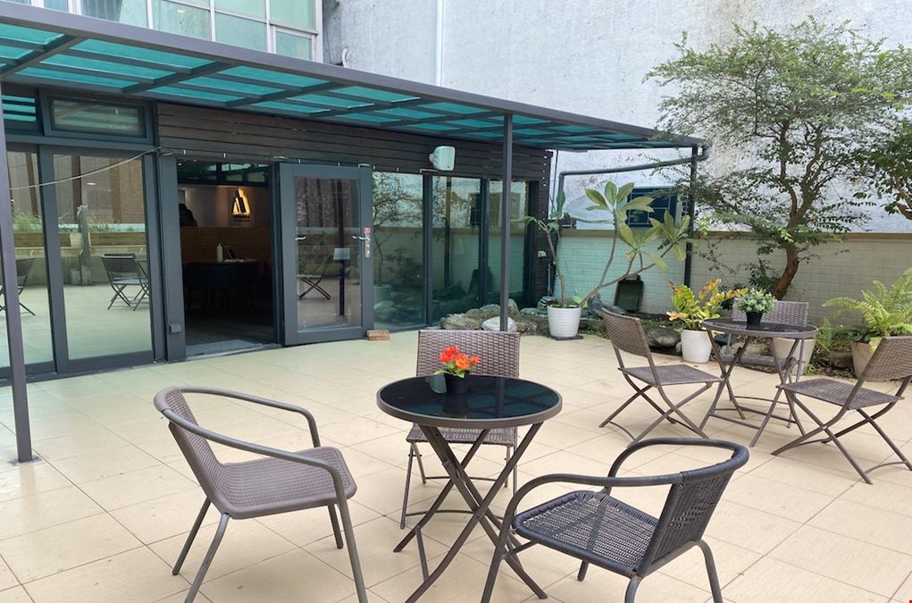 KING SPACE-Main Station Center