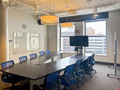 Regus - Indianapolis - E Washington Street