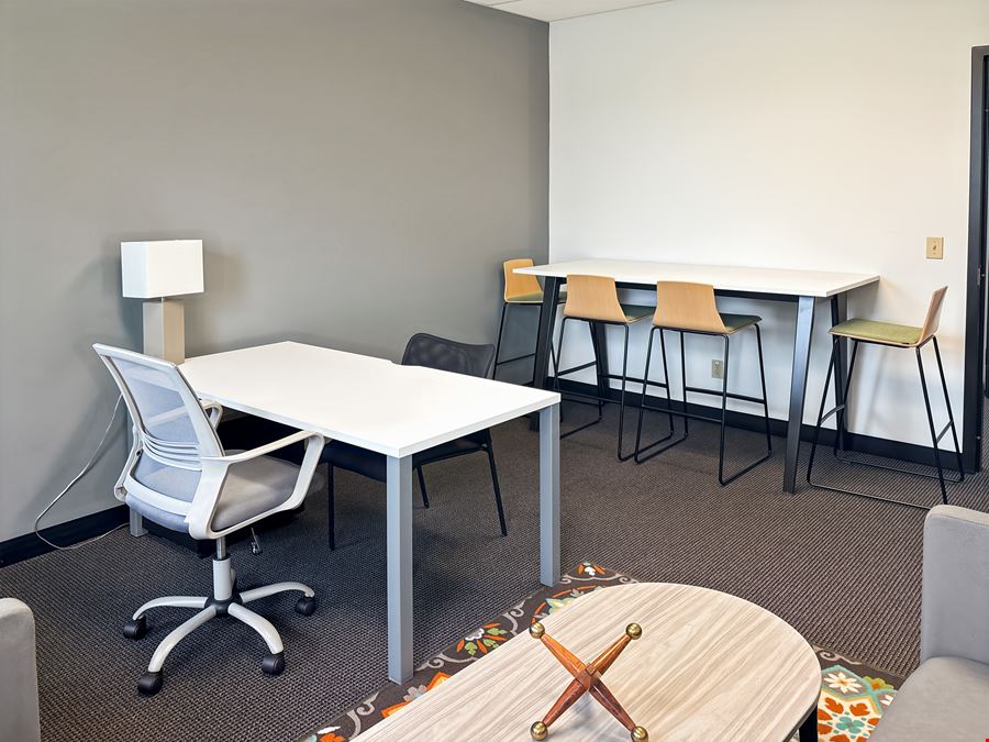 Regus - Bentonville - Beau Terre