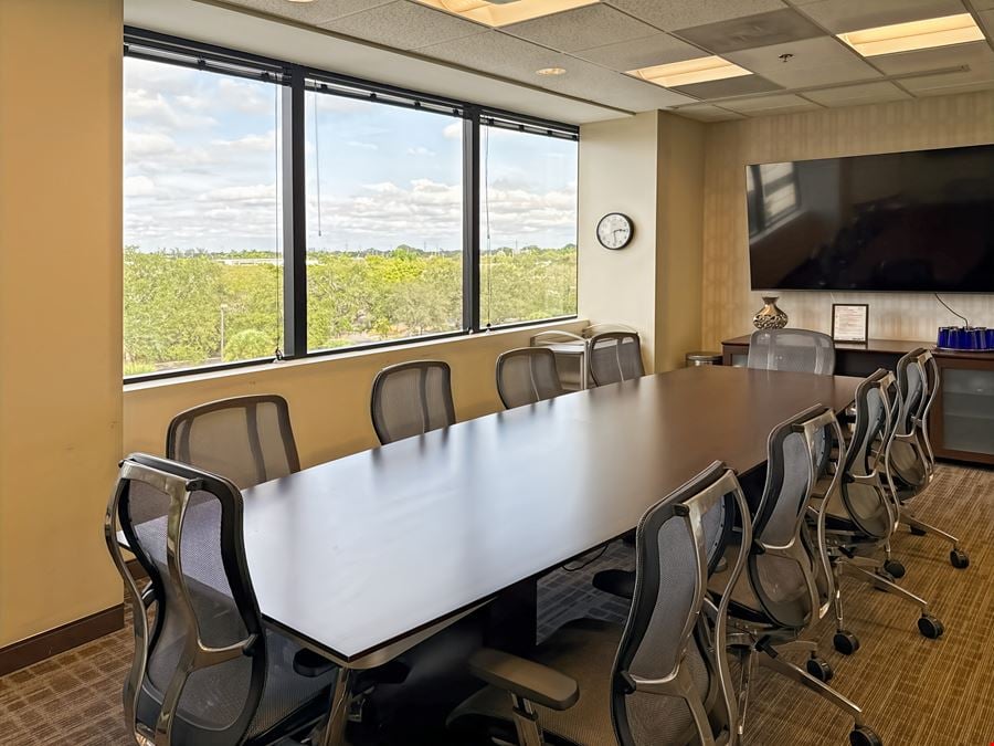 Regus - Miami Lakes - West