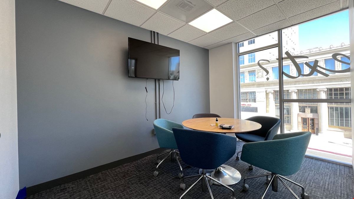 2F Small Conference Room [4]
