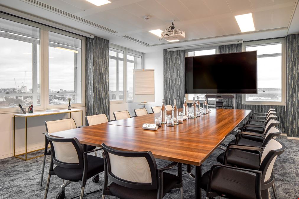 Landmark: Cavendish Square-Oxford St