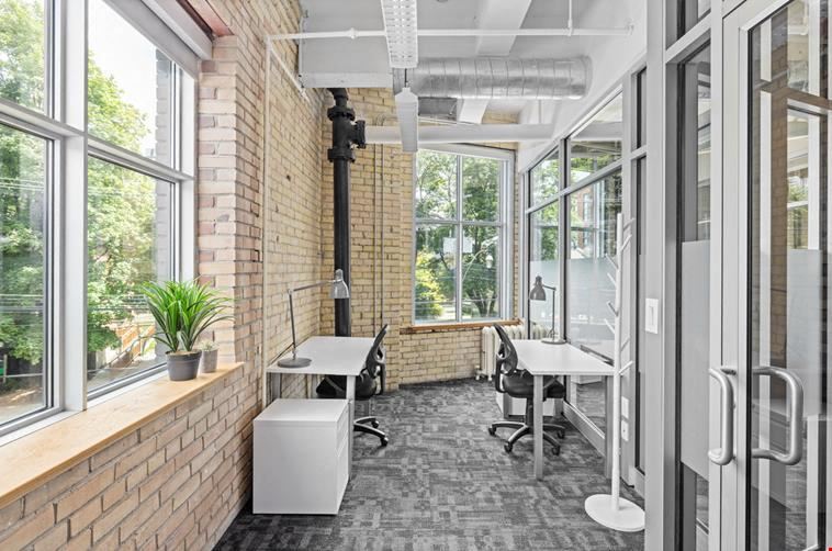 1 to 2 - Private Day Office
