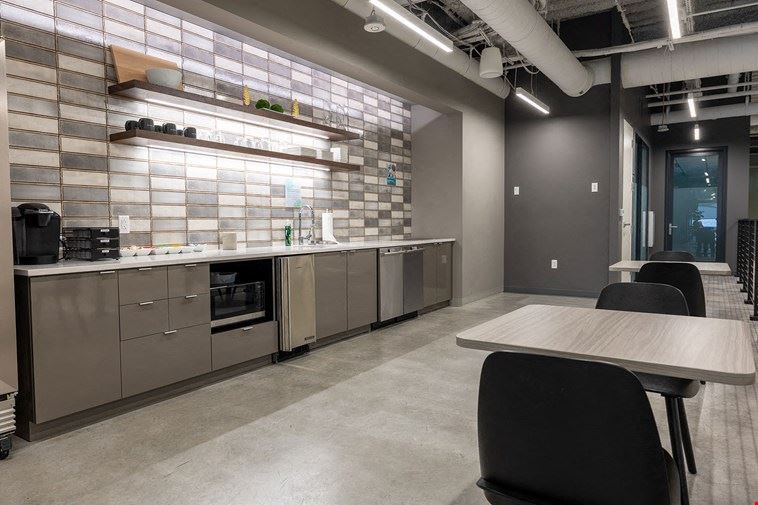 Expansive Coworking Lounge