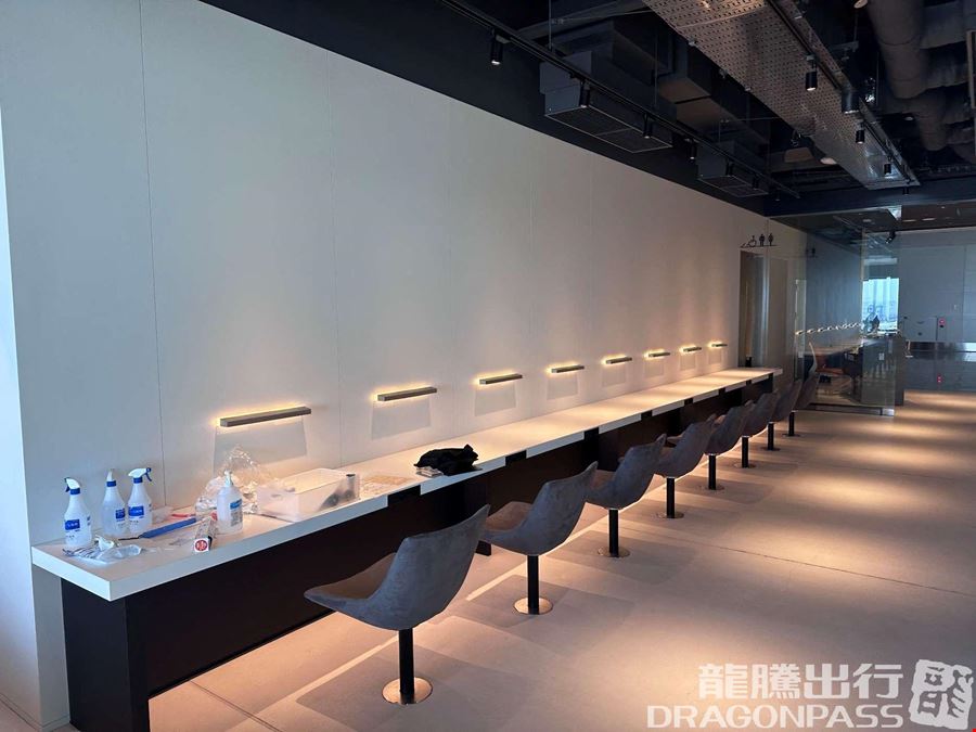 Power Lounge Premium Tokyo International (Haneda) Airport Terminal 2