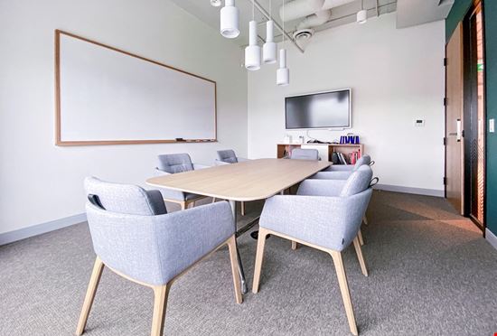 BC, Vancouver - 525 West 8th Avenue