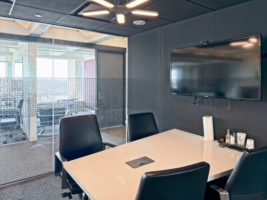 Regus - Boston - Symphony