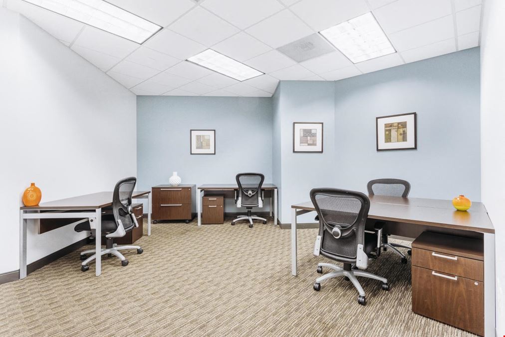 Regus - Hollywood – Presidential Circle