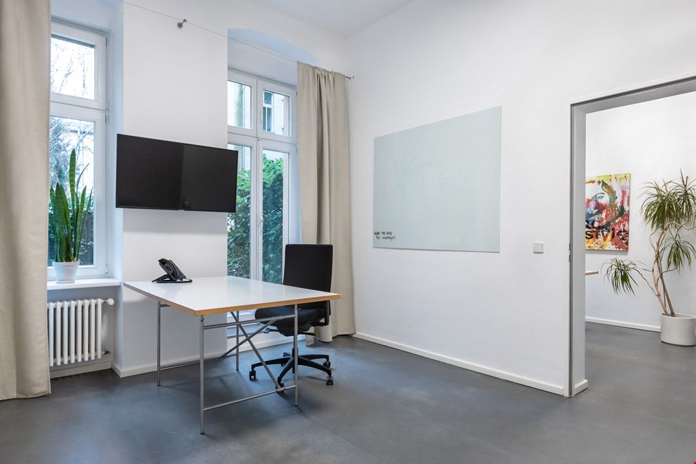 THE GATE BERLIN - Schroeder 11