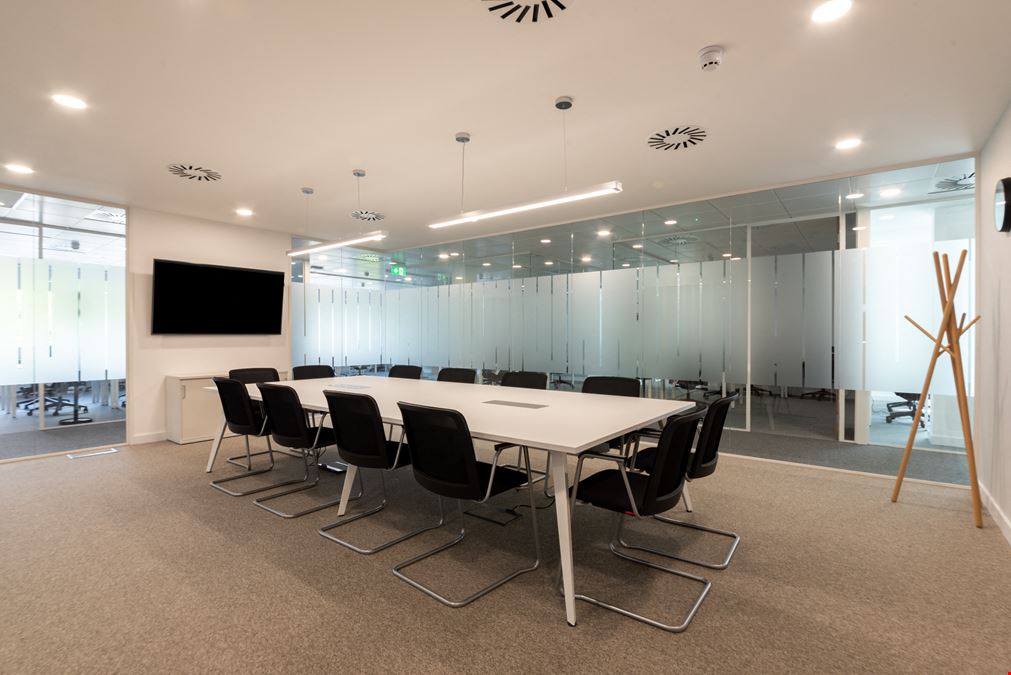 Regus - Winnersh Triangle