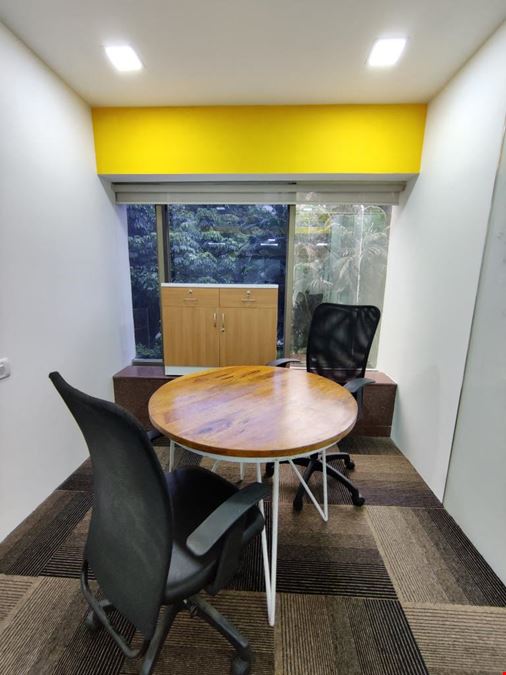 Community Coworks  - Solitaire Corporate Park