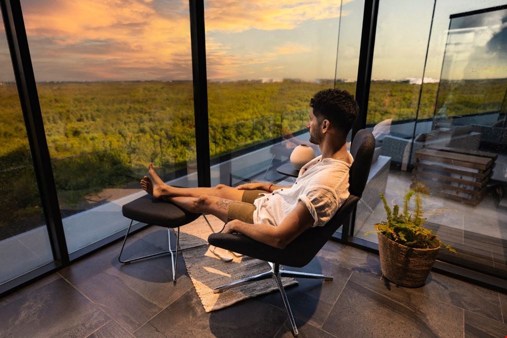 Private Office with a Panoramic View at Golf Club