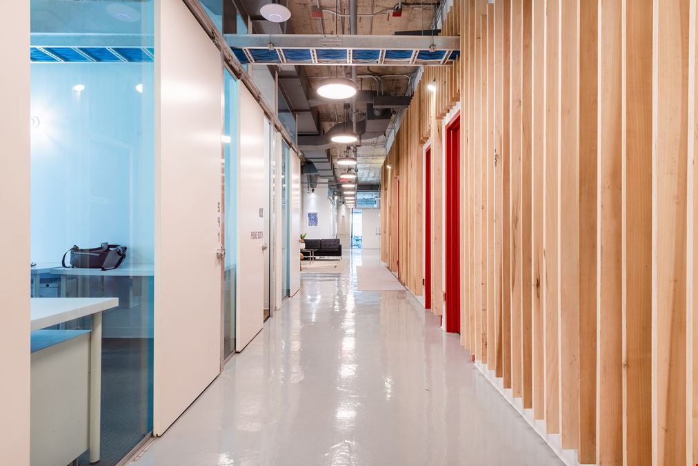 The Yard: Lincoln Square