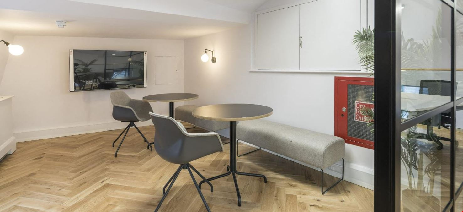 Situu - 89 Charterhouse Street