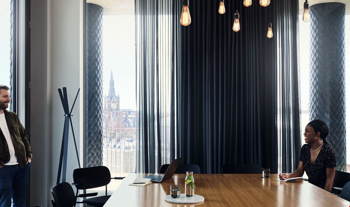 Fora - The Gridiron Building