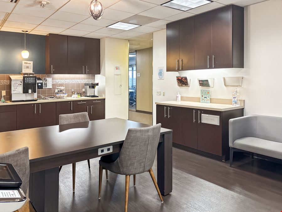 IL, Schaumburg - 1600 Corporate